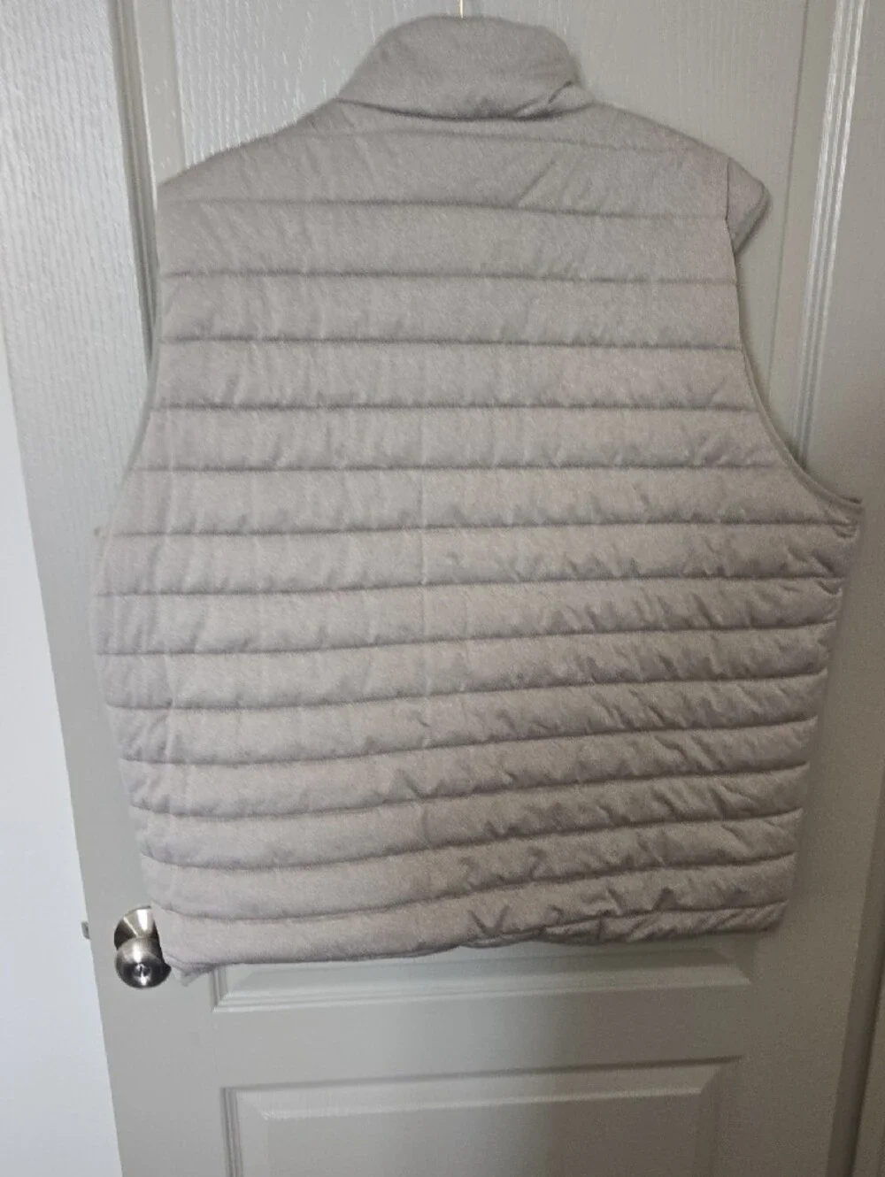 New Balance Men's Light Gray Quilted Vest